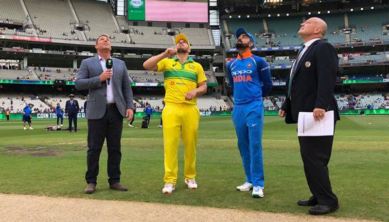 india won the toss opt to bowl and 3 changes in indian team for third odi