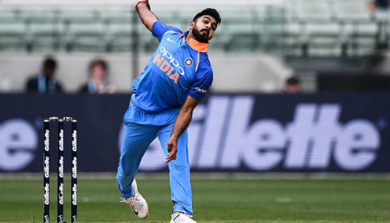 super chance for vijay shankar to prove himself in australia series ahead of world cup