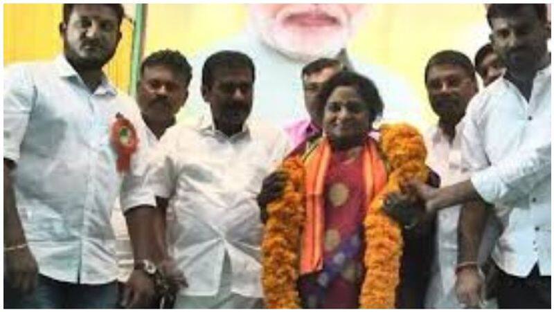 ajith fans joins in bjp in front of tamilisai soundararajan