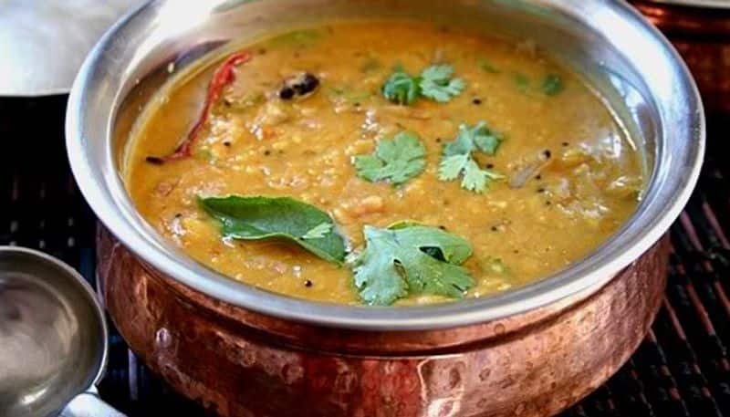 how to prepare varutharacha sambar