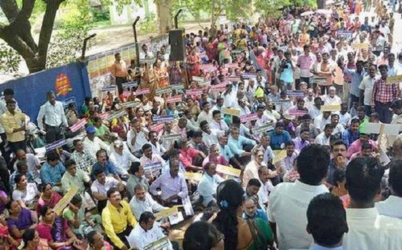 govt employees and teachers salaryin tamilnadu