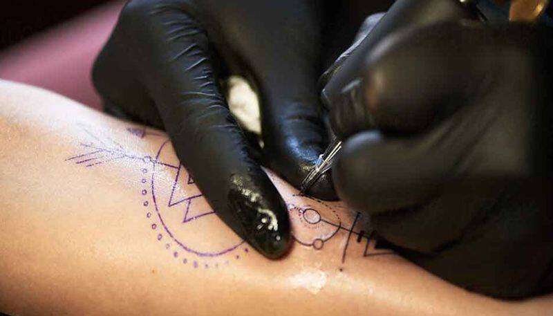 dangerous health risks of tattoos