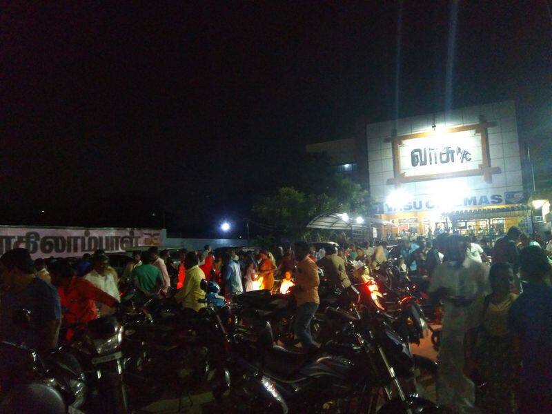 Ajith viswasam continues houseful shows at south side