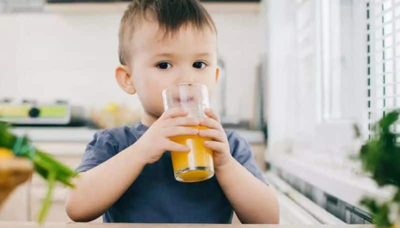 Fruit juice is NOT healthy even for kids