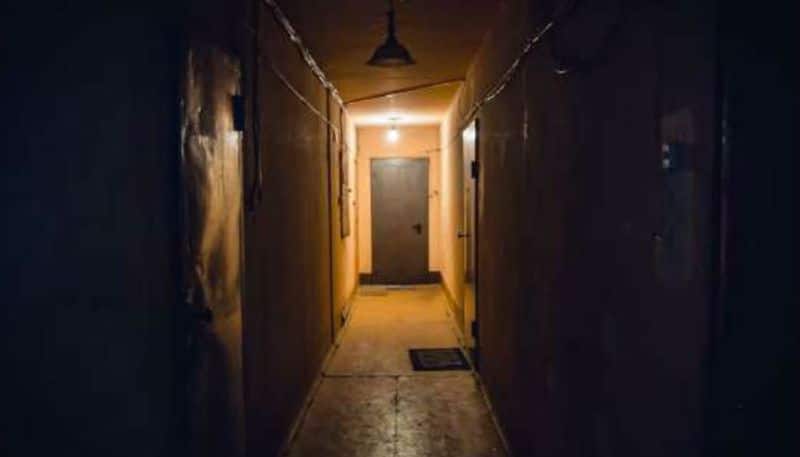 study says how we face a haunted house and what happen to us then