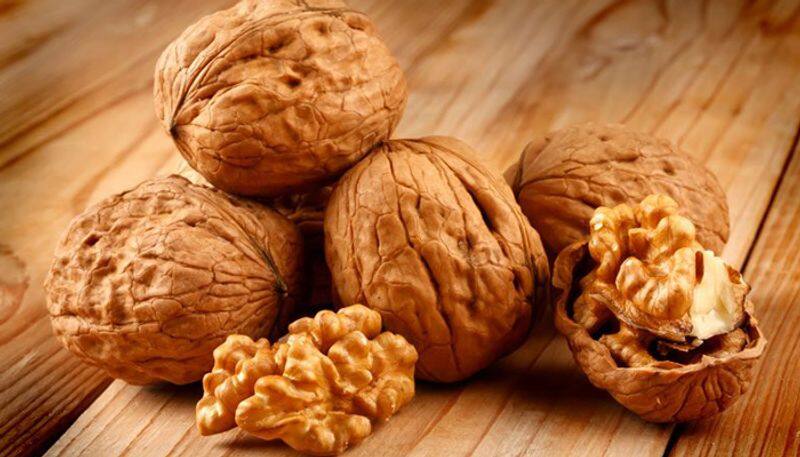 Health Benefits of eating Walnuts health