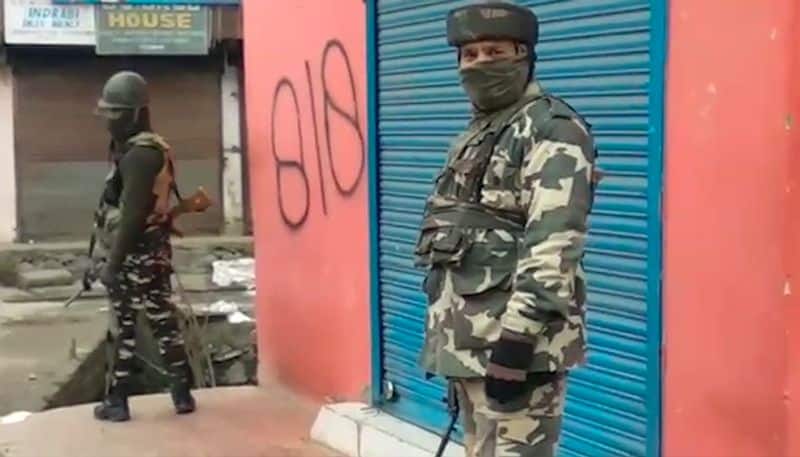 Jammu and Kashmir: Two troopers, one militant killed in Pulwama encounter