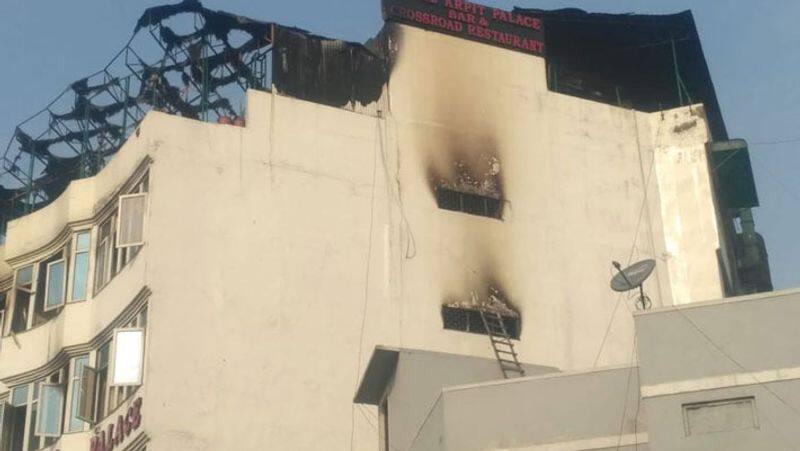 delhi Hotel Arpit Palace Fire Breaks... 17 people kills