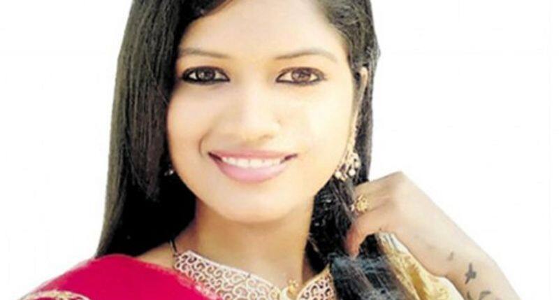 vimal movie actress yashika suicide for love failure