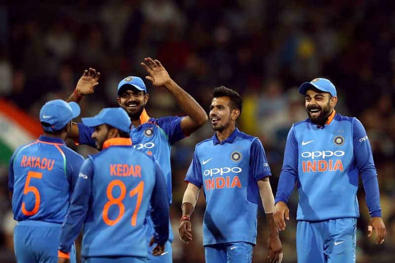 jadeja replaced chahal in indian team and australia won toss elected to bat