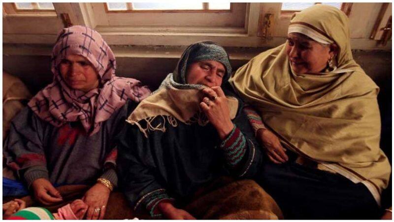 pulwama terrorist s father says never thought his son be suicide bomber
