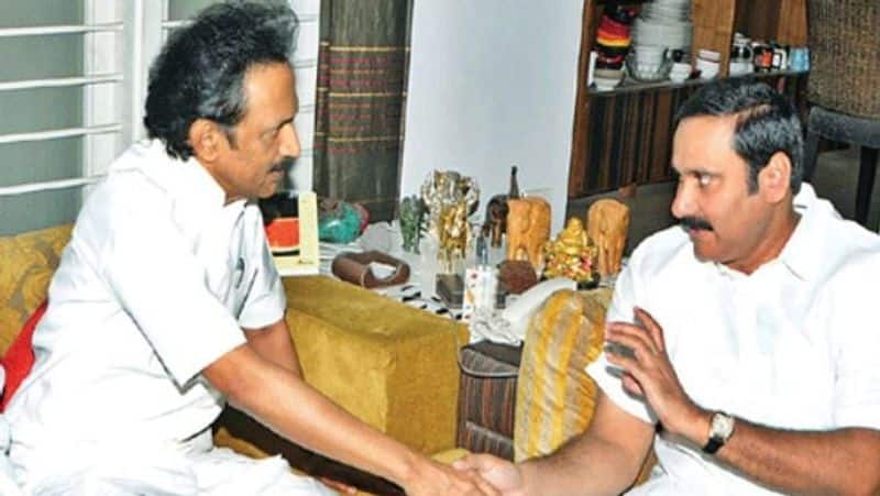 PMK And DMK Fight with 7 Constituencies