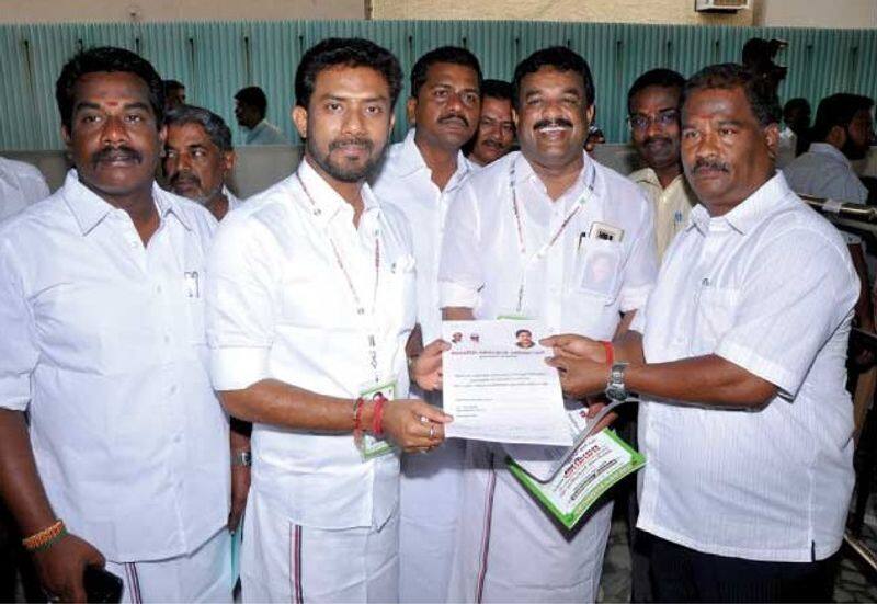TTV Dhinakaran competing against Theni's OPS son