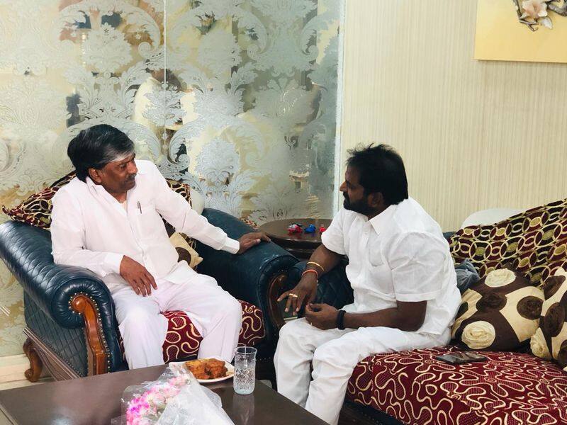 excise minister srinivas goud meeting with ex minister padmarao goud