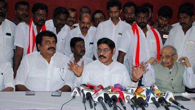 Party joining DMK alliance
