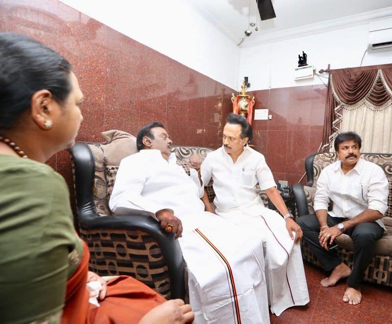 Stalin and Rajinikanth meet dmdk leader vijayakanth