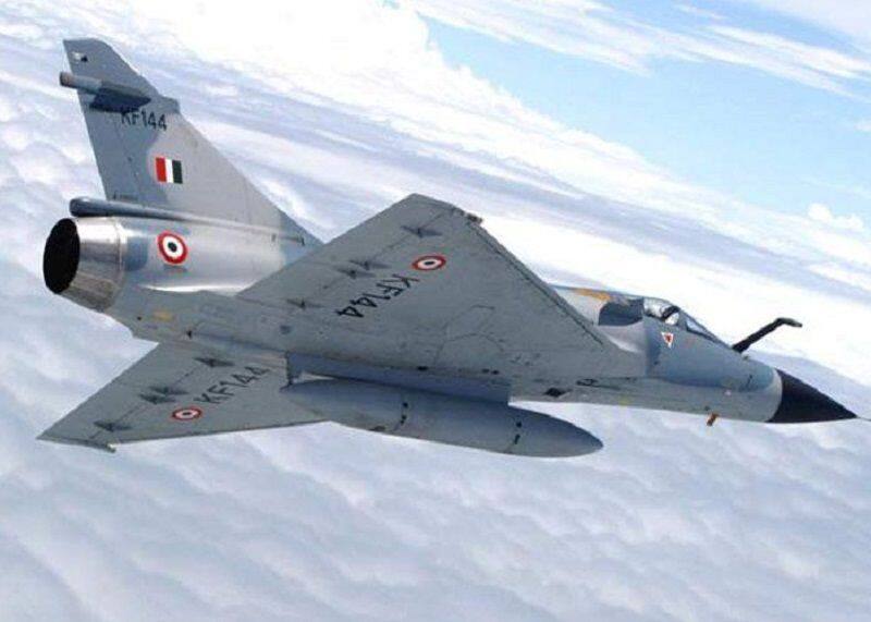 Indian air force attacked on Pakistani terrorist base camp, Pakistani airforce claim IAF violate LOC