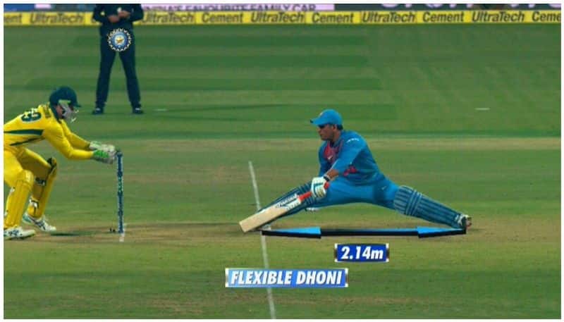 dhonis smart act save him in second t20 against australia