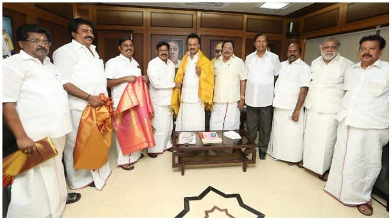 The DMK finalized the coalition