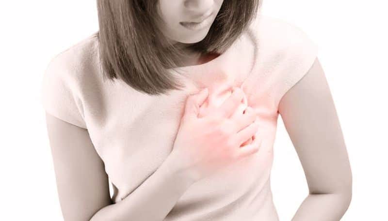 Don't ignore heart attack symptoms while travelling