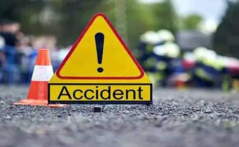 road accident... 4 people kills
