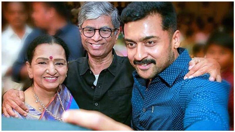 soorya selfi with vijay parents