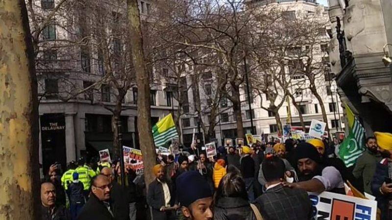 Pro-Khalistan and pro-Modi demonstrators clash outside Indian mission in London