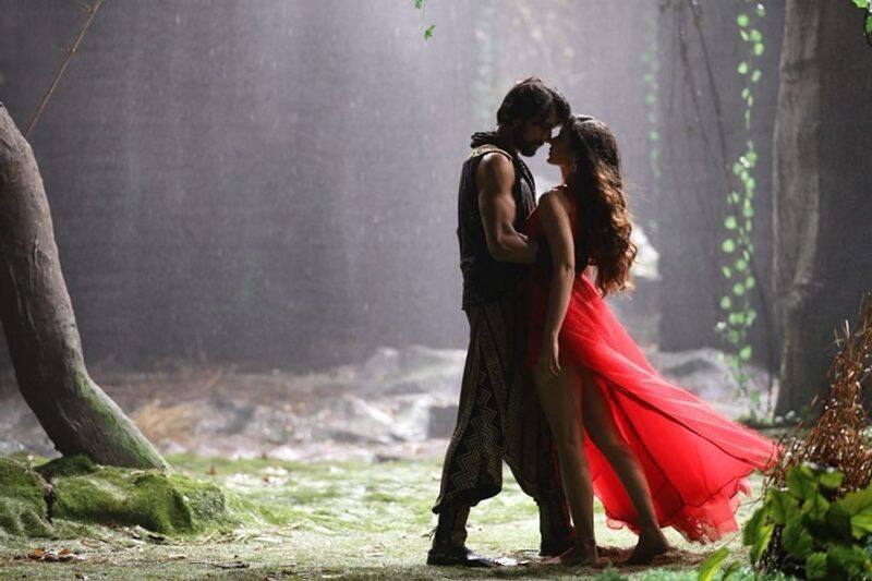 Kannada movie Pailwan Kiccha Sudeep romantic photo revealed