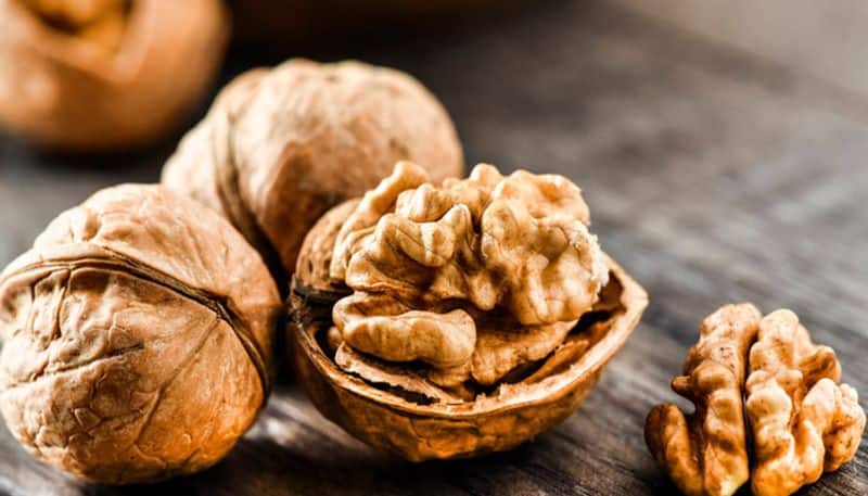 Which nuts are good for diabetic patients?
