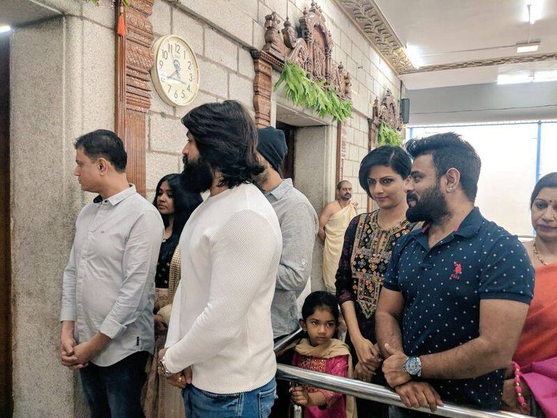 KGF Chapter 2 Yash, Srinidhi Shetty attend launch ceremony at Bengaluru temple