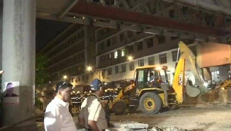 Bridge collapse in mumbai