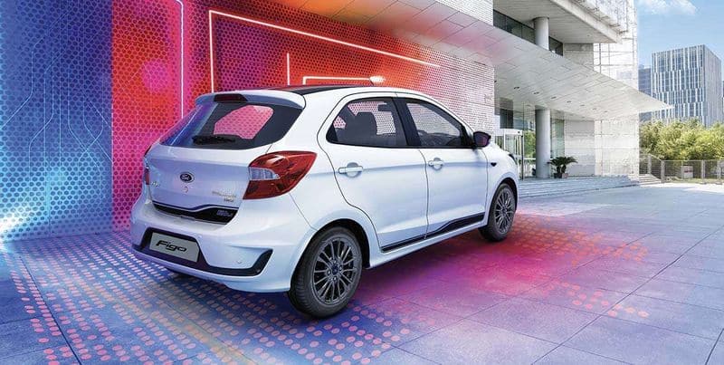 All  Ford Figo Passengers Are Safe From A Horrible Accident