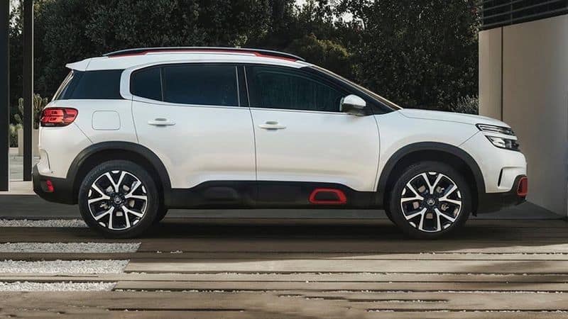 Made in India french automaker citroen c5 aircross first car rolls out