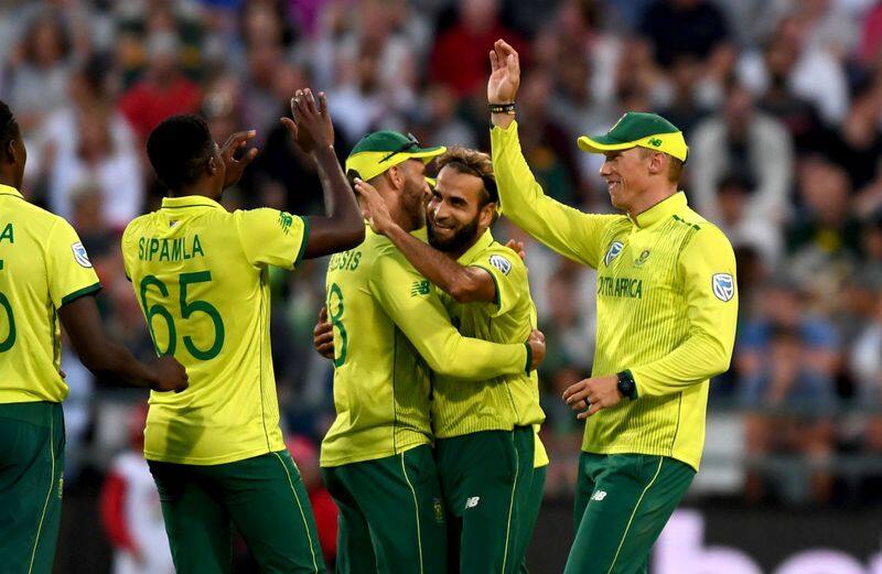 dickwella missed easy run out chance and south africa win in super over