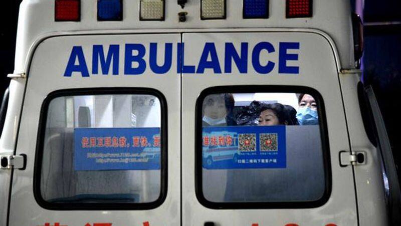 Car drives into crowd killing in china
