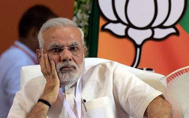 the movie p.m.narendra modi to be released before elections