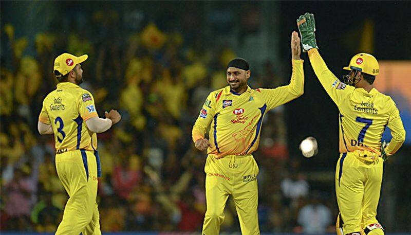 rcb all out for just 70 runs and very easy target for csk in first match
