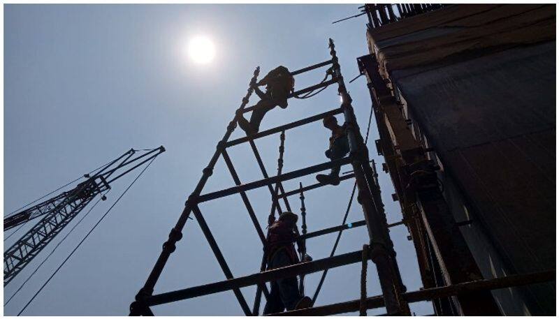 sun stroke caution continues but, workers didn't stop noon time work in kochi metro