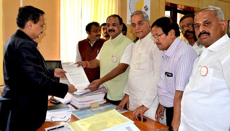 Karnataka BJP unit lodges complaint against Rahul Gandhi Election Commission fake diary