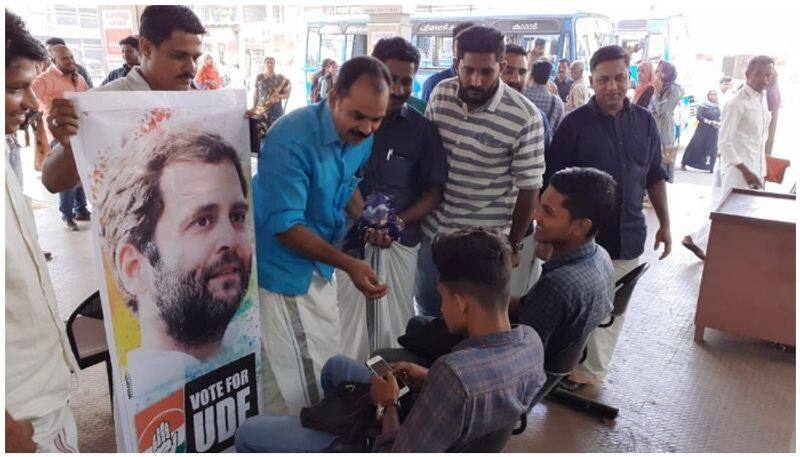 UDF workers campaign for Rahul Gandhi with sweets