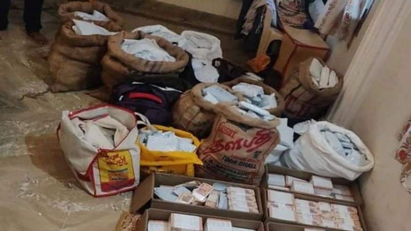 Rs 9 crore seized... Vellore godown tax officials