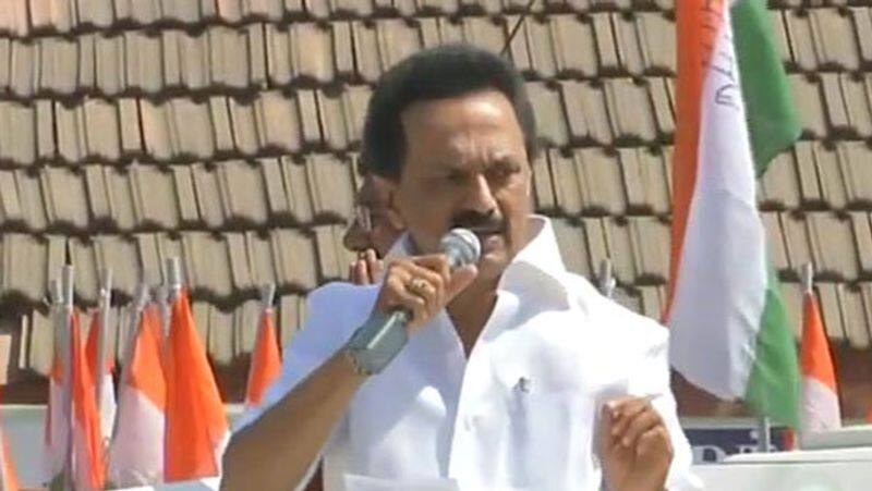 dinakaran asks people not to vote for dmk and Admk alliances