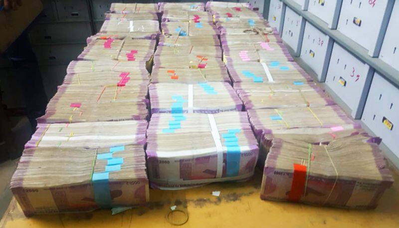 Cuddalore Election officials seized RS.50 Thousand unaccountable money