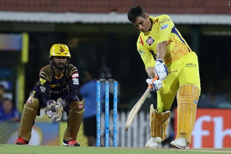 michael hussey reveals dhoni batting order in this ipl edition