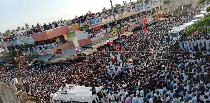 Mass crowd at thanjore for TTV Dinakaran