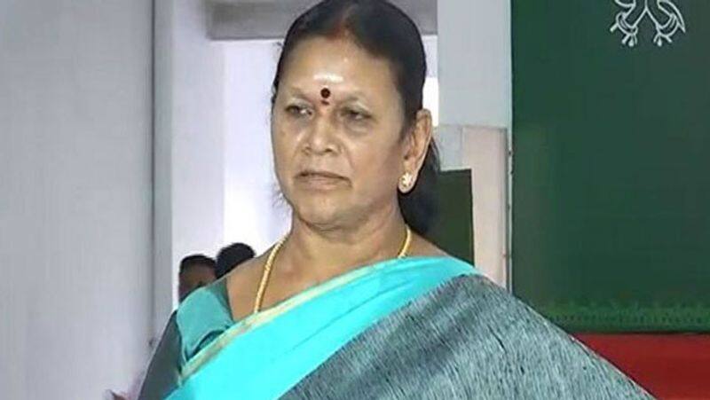 Admk ex minister saroja bail return in namakkal court