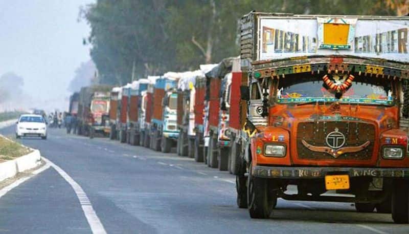 Deference Between Fines Of Trucks Heavy Vehicles  And Two Wheeler  While Hiding Number Plates