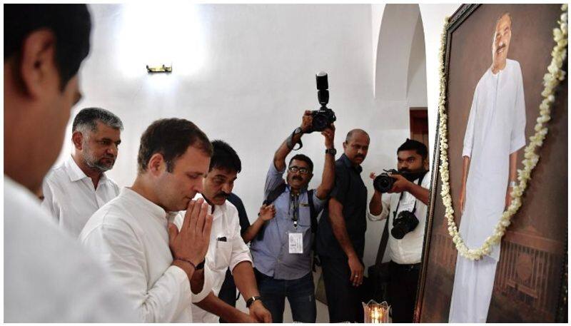 rahul visits k m mani s  house in pala