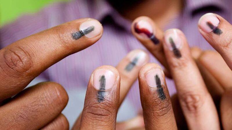 Kerala records 15.32% polling percentage 7.4% voter turnout Karnataka