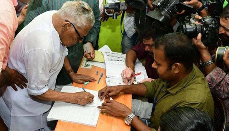 Heavy polling in Kerala, marks more than 75 percentage